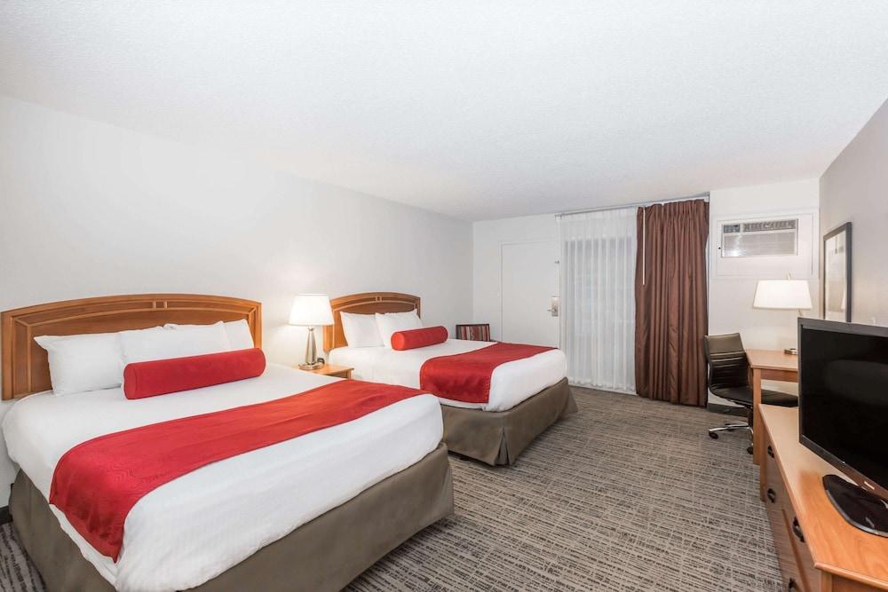Wyndham Garden Ankeny Ξενοδοχείο Εξωτερικό φωτογραφία